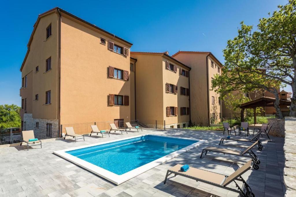 Cesare Apartment, With Swimming Pool And Sea View Liznjan Exterior photo